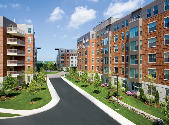 Longview Place Apartments - Waltham, MA