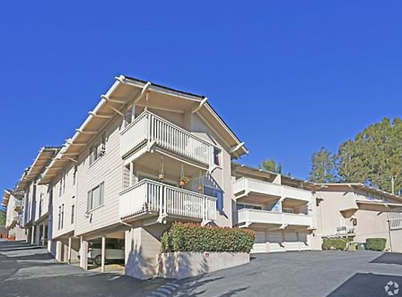 Lake Vasona Manor Apartments - Los Gatos, CA