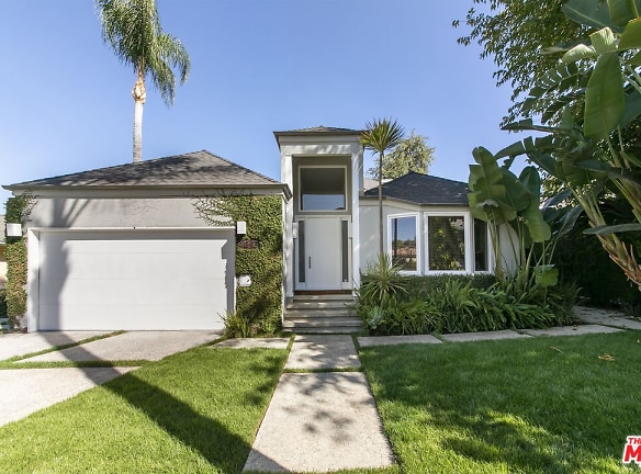 4216 Woodcliff Rd - Los Angeles, CA