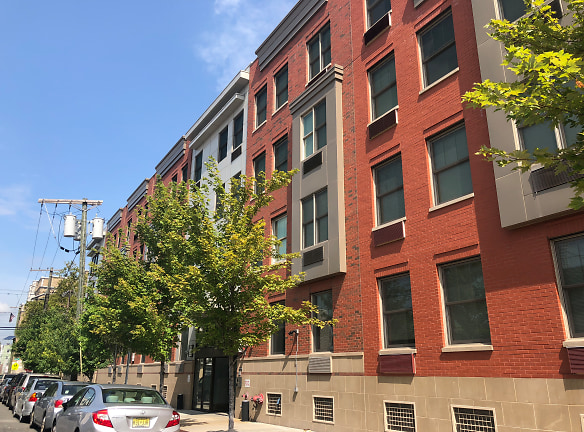 76 Saint Pauls Avenue Apartments - Jersey City, NJ
