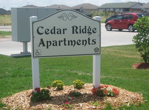 Cedar Ridge Apartments - Grand Island, NE