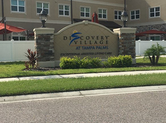 DISCOVERY VILLAGE AT TAMPA Apartments - Tampa, FL