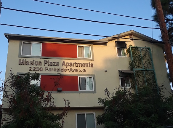 Mission Plaza Apartments - Los Angeles, CA