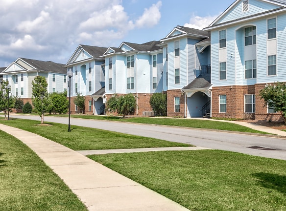 Independence Place Apartments - Hinesville, GA