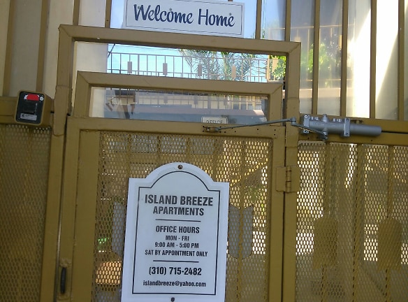 Island Breeze Apartments - Gardena, CA