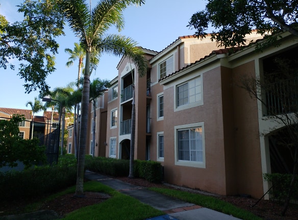 Carrington At Coconut Creek Apartments - Coconut Creek, FL