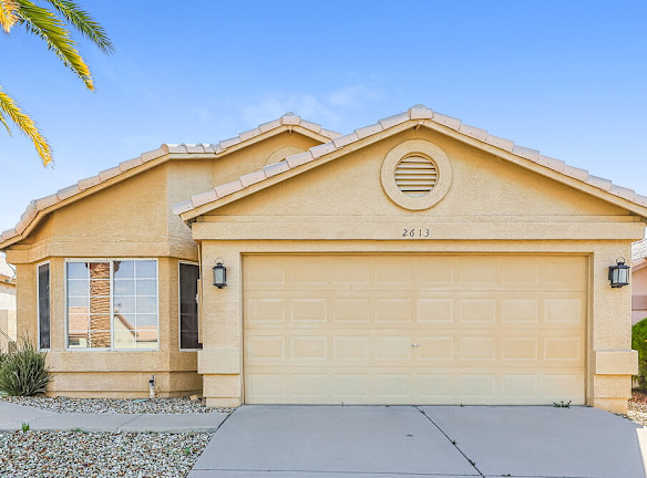 2613 N Silverado - Mesa, AZ