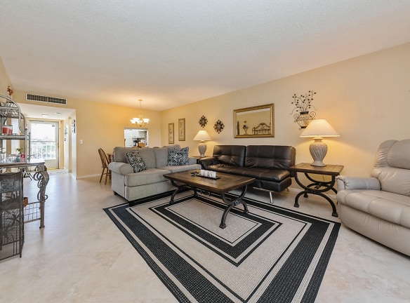 5500 NW 2nd Ave #324 - Boca Raton, FL