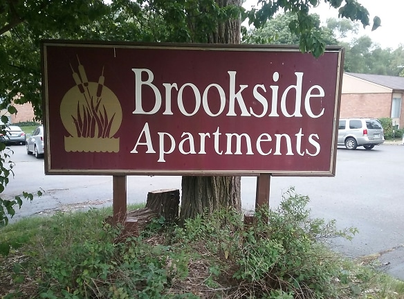 Brookside Apartments - Ann Arbor, MI
