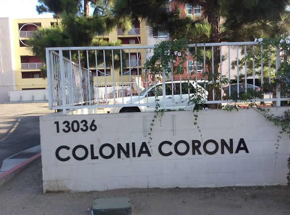 Colonia Corona Apartments - North Hollywood, CA