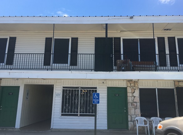 Kennedy Arms Apartments - San Antonio, TX