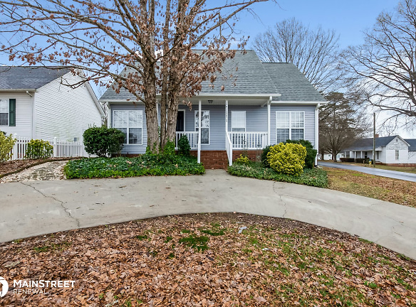 17 Hickory St Sw - Concord, NC