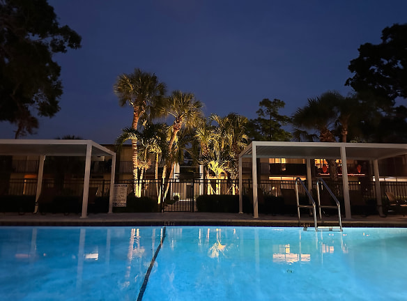 Westshore Apartments - Tampa, FL