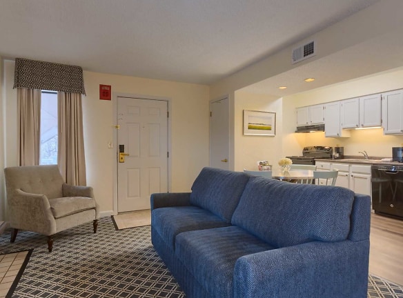 Residences At Daniel Webster Apartments - Merrimack, NH