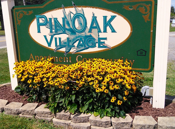 Pin Oak Village Apartments - Seneca, PA