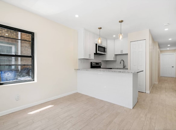 124 West End Ave #1 - Brooklyn, NY
