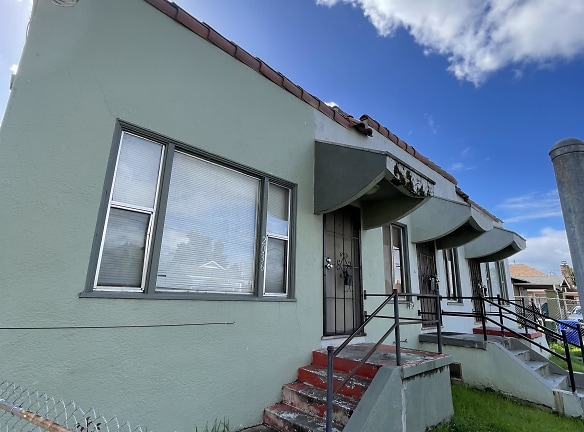 2034 92nd Ave - Oakland, CA