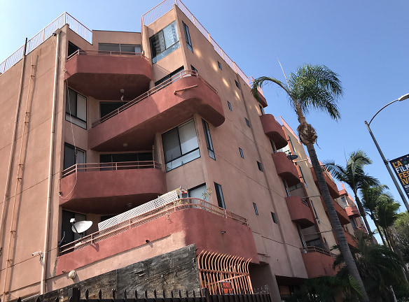 La Brea Apartments - Los Angeles, CA