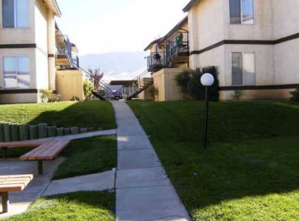 Sierra Vista Apartments - Tehachapi, CA