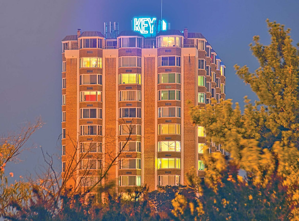 Key Towers Apartments - Alexandria, VA