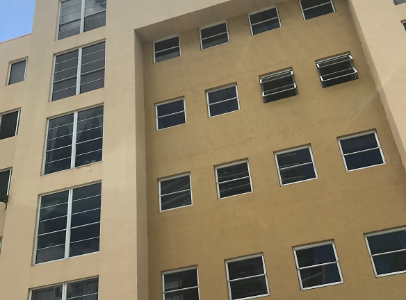 Brickell Palm Gardens Apartments - Miami, FL