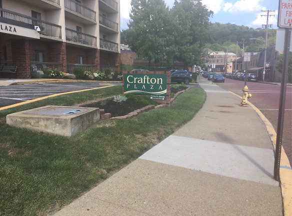 CRAFTON PLAZA Apartments - Pittsburgh, PA