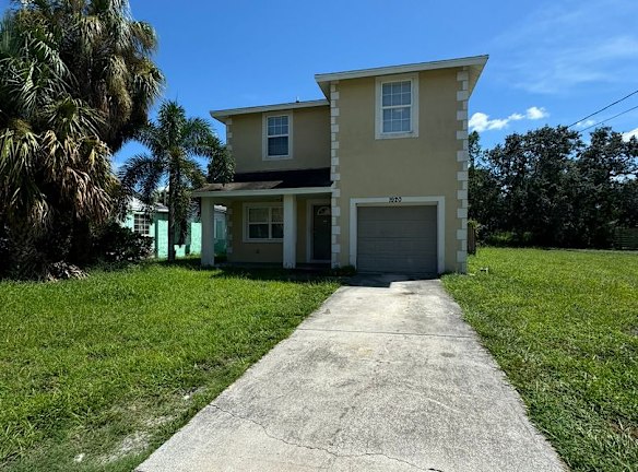 1920 Fairfield Ave S - Saint Petersburg, FL