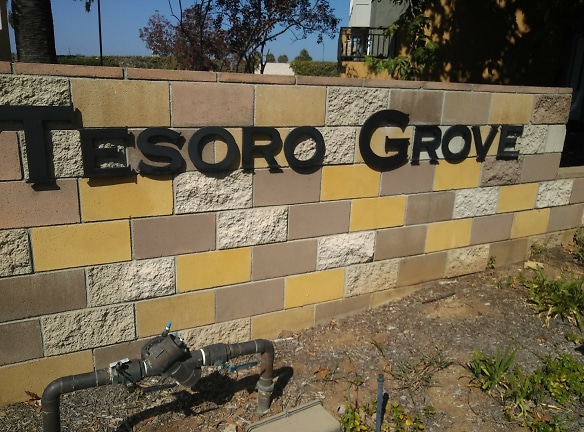 Tesoro Grove Apartments - San Diego, CA