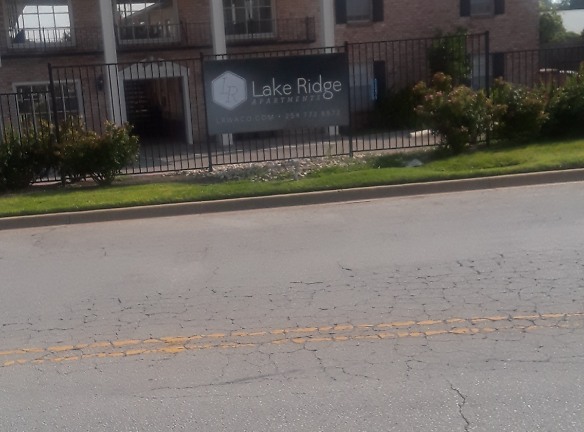 Lake Ridge Manor Apartments - Waco, TX