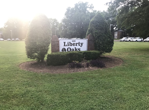 Liberty Oaks Apartments - Franklin, TN