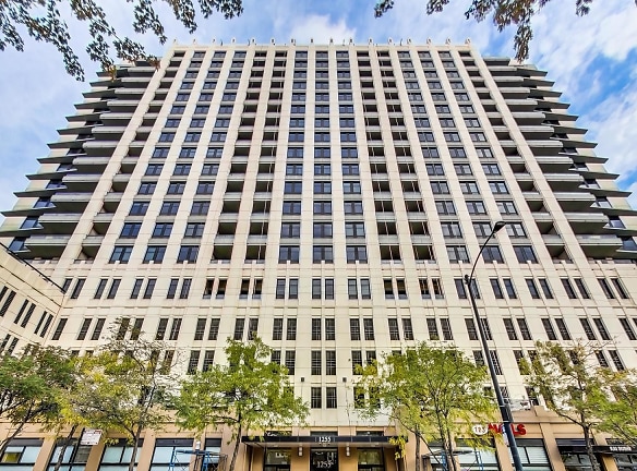 1255 S State St 1712 Apartments - Chicago, IL