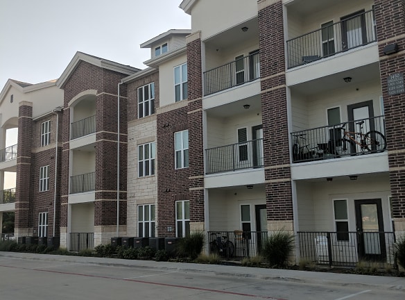 Newsome Homes Apartments - Mc Kinney, TX