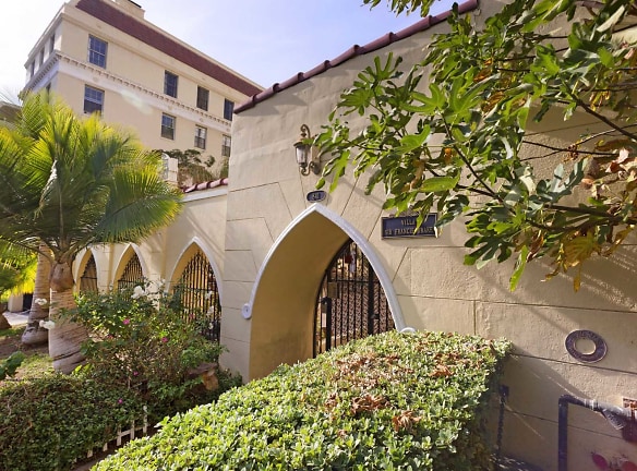 The Sir Francis Drake Apartments - Los Angeles, CA
