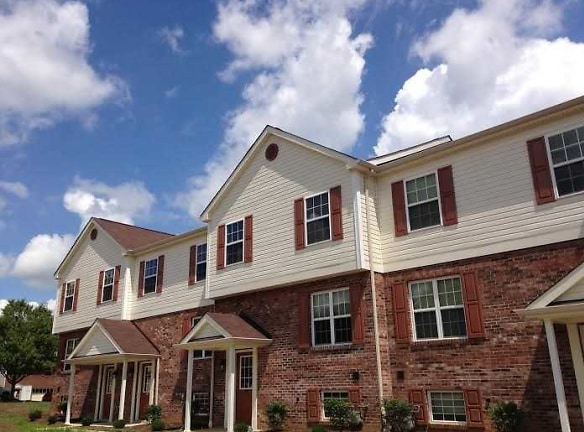Timberbrook Court Townhouses - Zelienople, PA