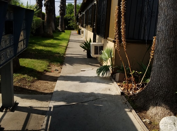 Tahiti Village Apartments - Pomona, CA