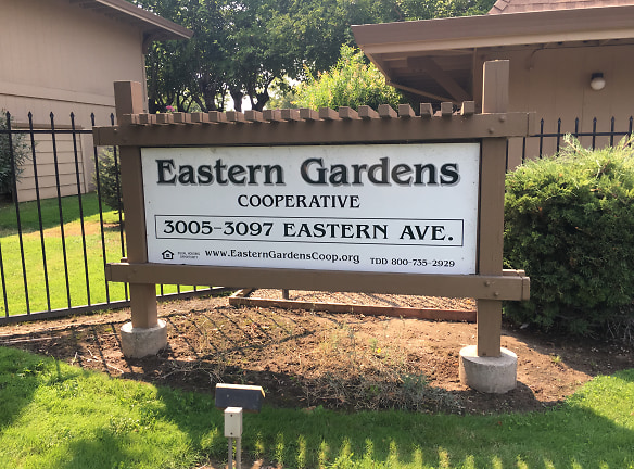Eastern Gardens Apartments - Sacramento, CA