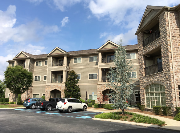 Garden Plaza Of Greenbriar Cove Apartments - Ooltewah, TN