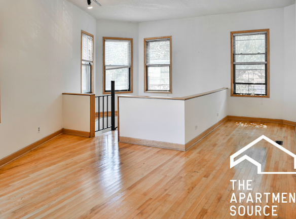 818 W Dakin St unit 1E - Chicago, IL