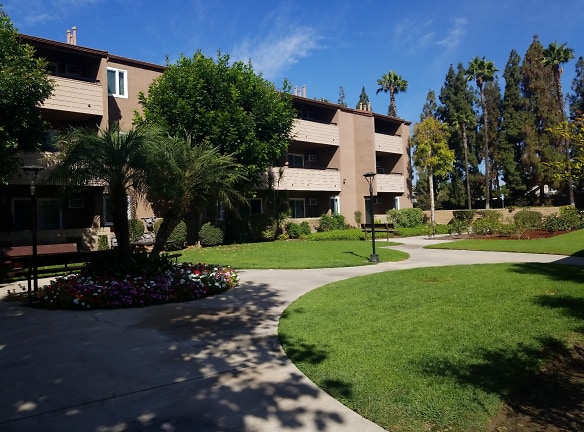 Village Center Apartments - Anaheim, CA