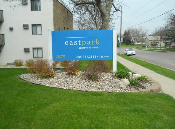 East Park Apartments - Sioux Falls, SD
