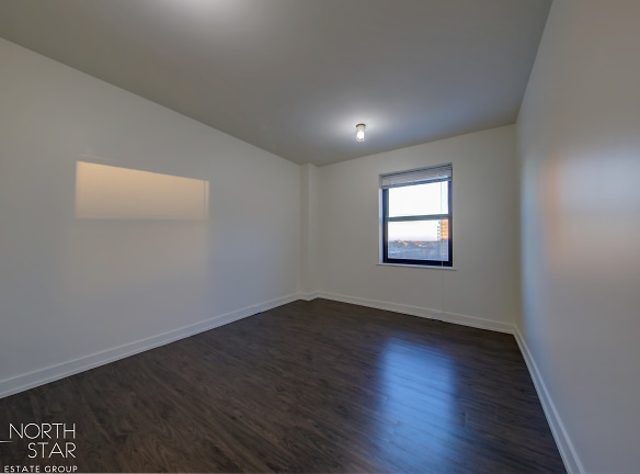 1020 W Lawrence Ave unit 311 - Chicago, IL
