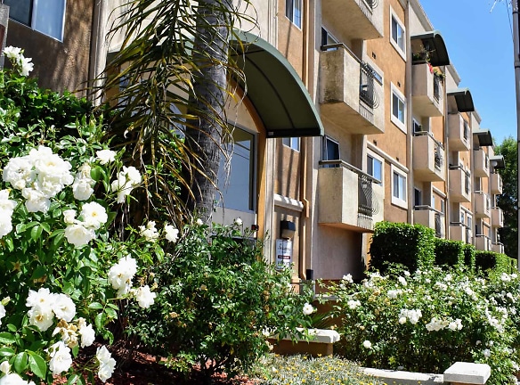 Terraces At Madrona - Sherman Oaks, CA