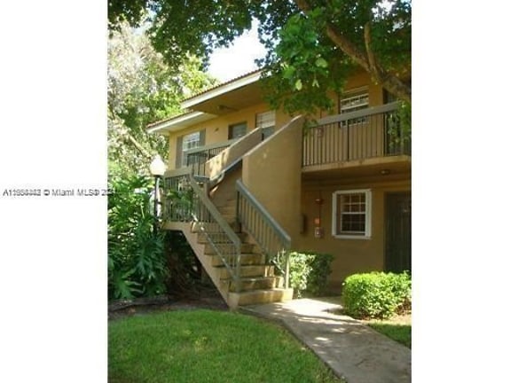855 NW 103rd Terrace #201 - Pembroke Pines, FL