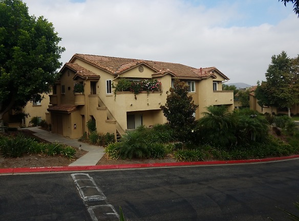 Mission Park Apartments - San Marcos, CA