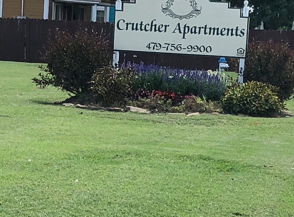Crutcher Apartments - Springdale, AR