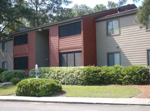 Three Oaks Apartments - Valdosta, GA
