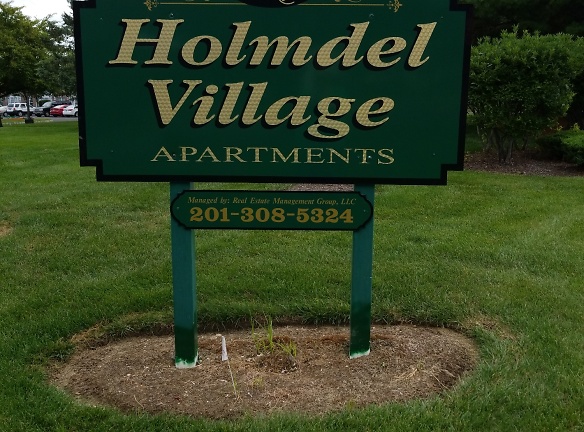 Holmdel Village Apartments - Holmdel, NJ