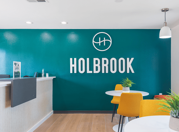Holbrook Apartment Homes - Dallas, TX