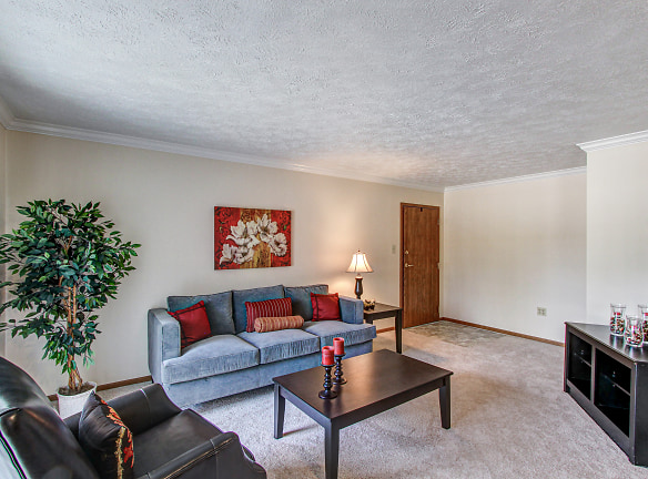 Laurelwood Apartments And Townhomes - Cranberry Township, PA