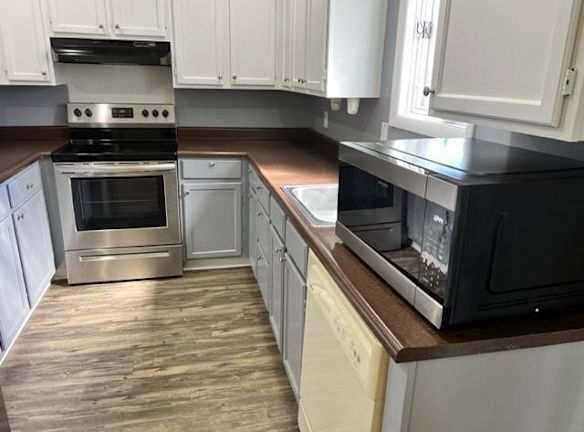229 E Green Valley Cir - Newark, DE